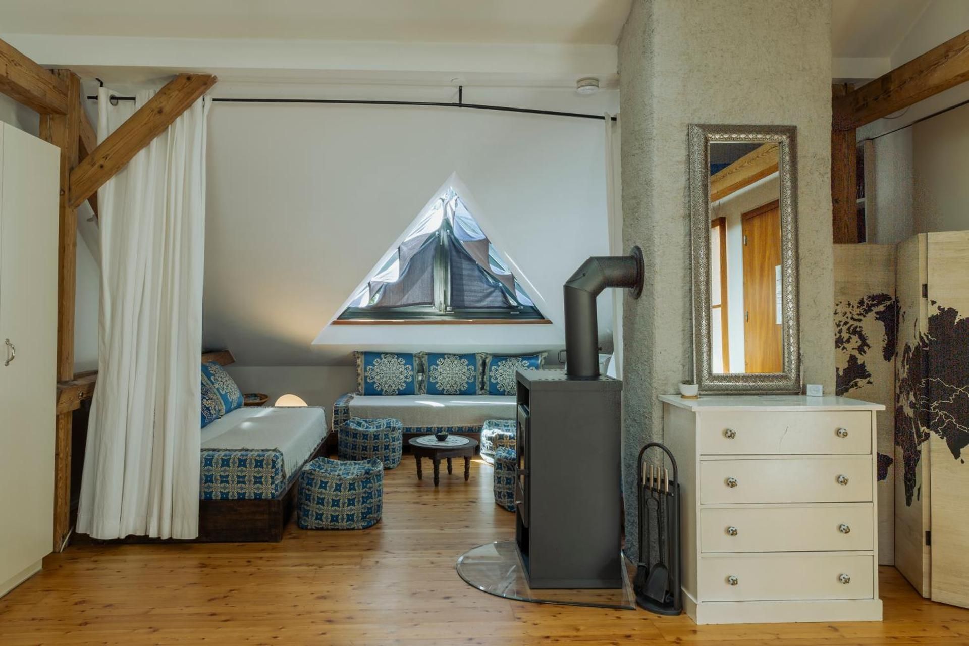 Loft Apartment