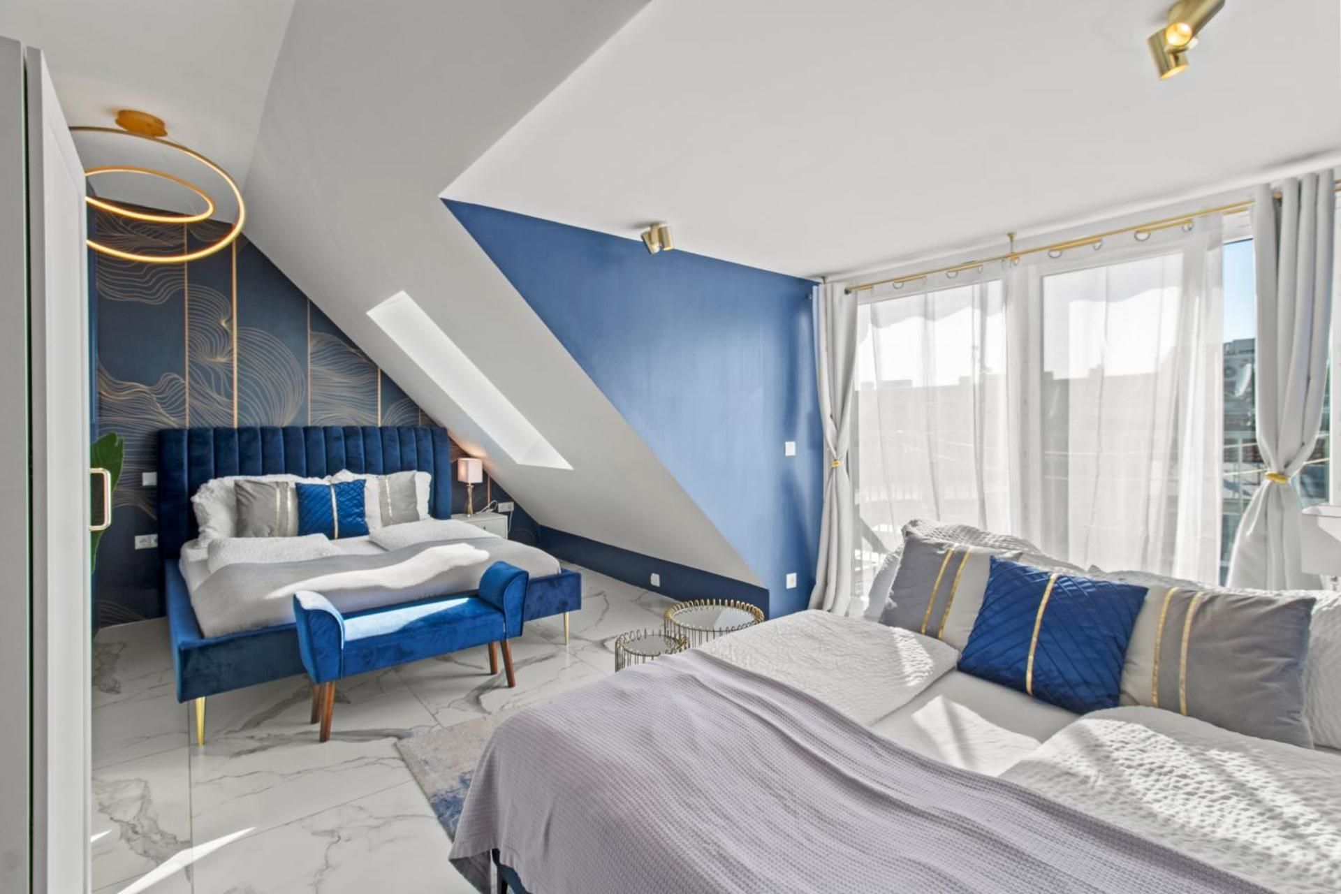 Two-Bedroom Deluxe Apartment with Balcony
