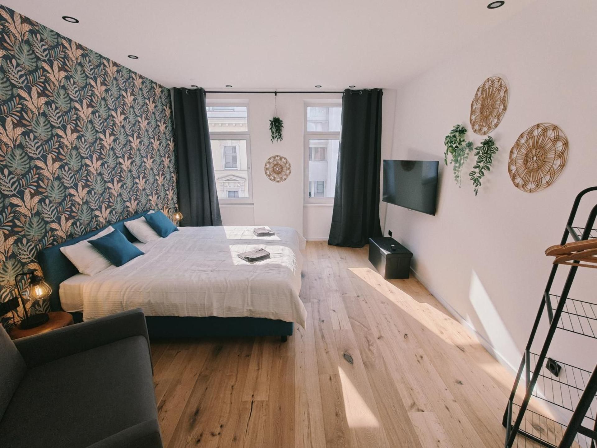 Classic One-Bedroom Apartment with King Bed