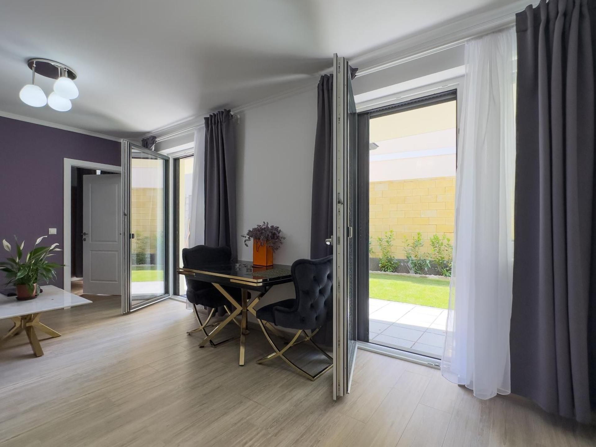 K22 Luxury Apartments One-Bedroom Premium Apartment 2