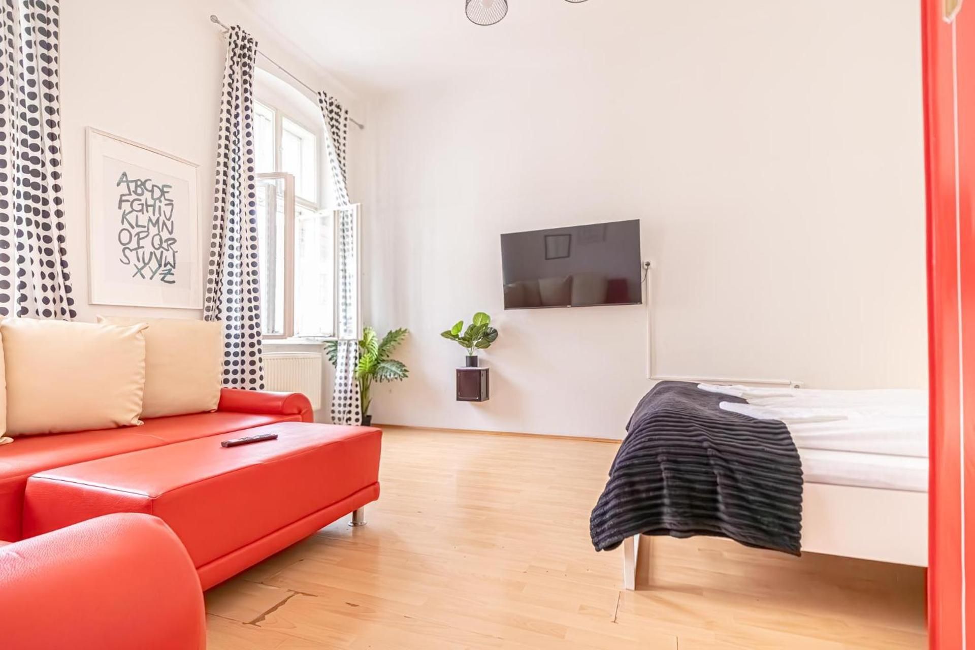 Quadruple Room with Shared Bathroom
