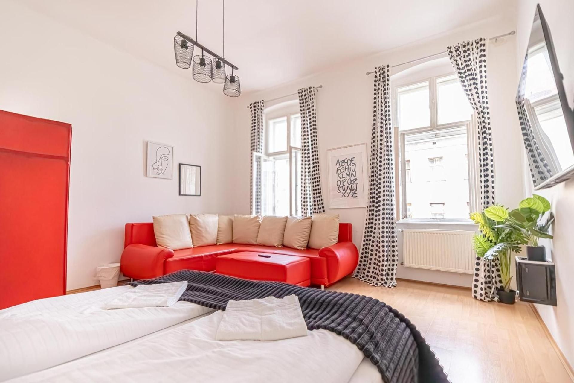 Quadruple Room with Shared Bathroom