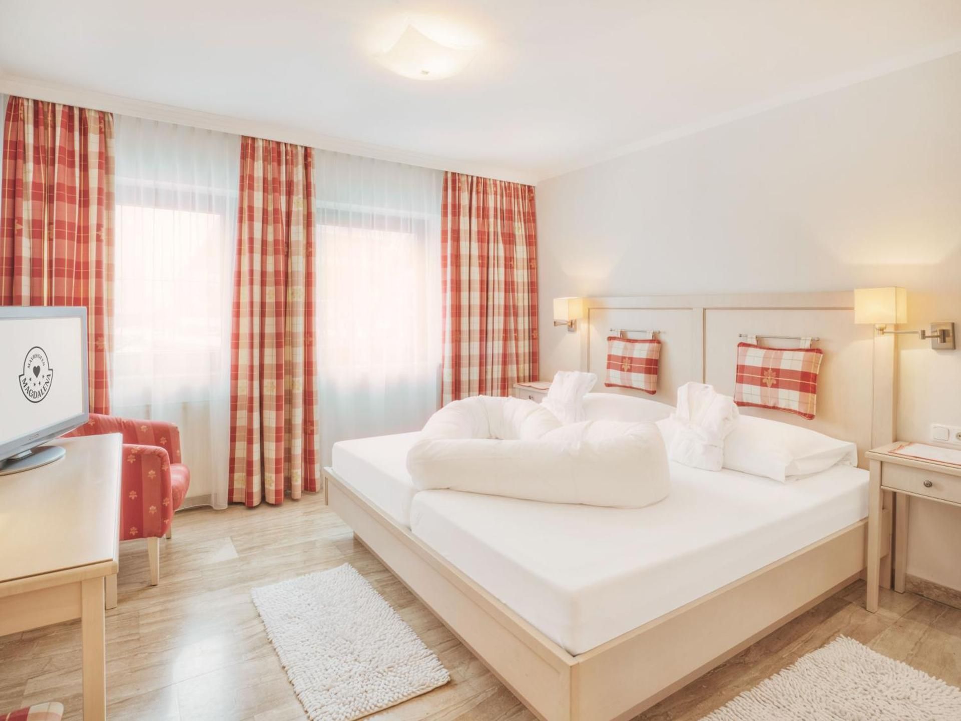 One-Bedroom Apartment with Balcony