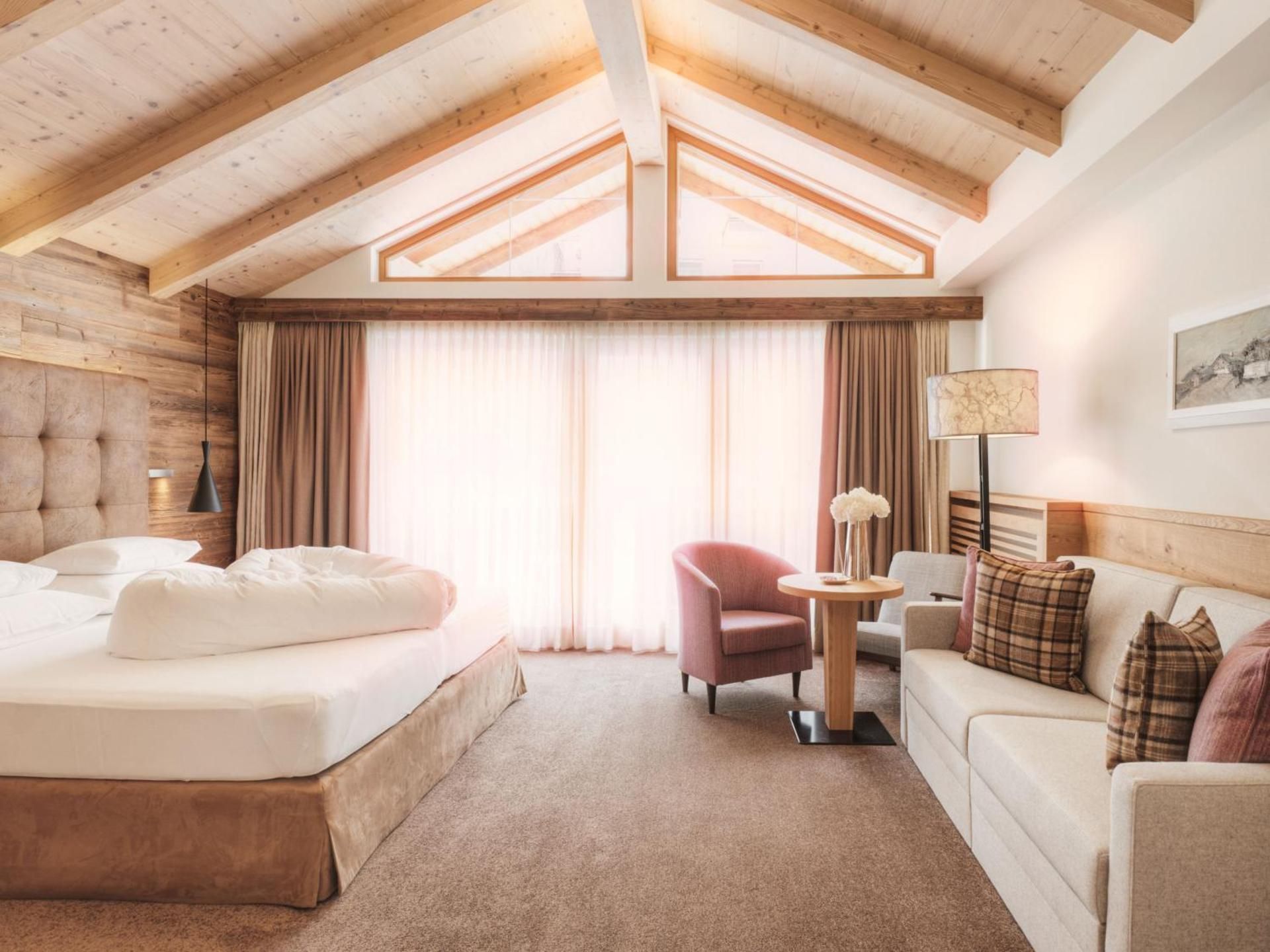 Deluxe Junior Suite