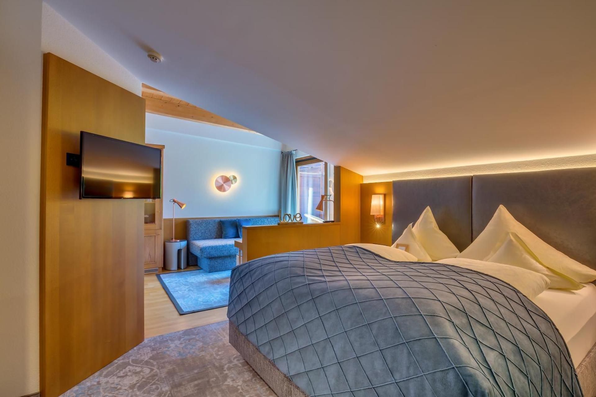 Triple Room with Balcony