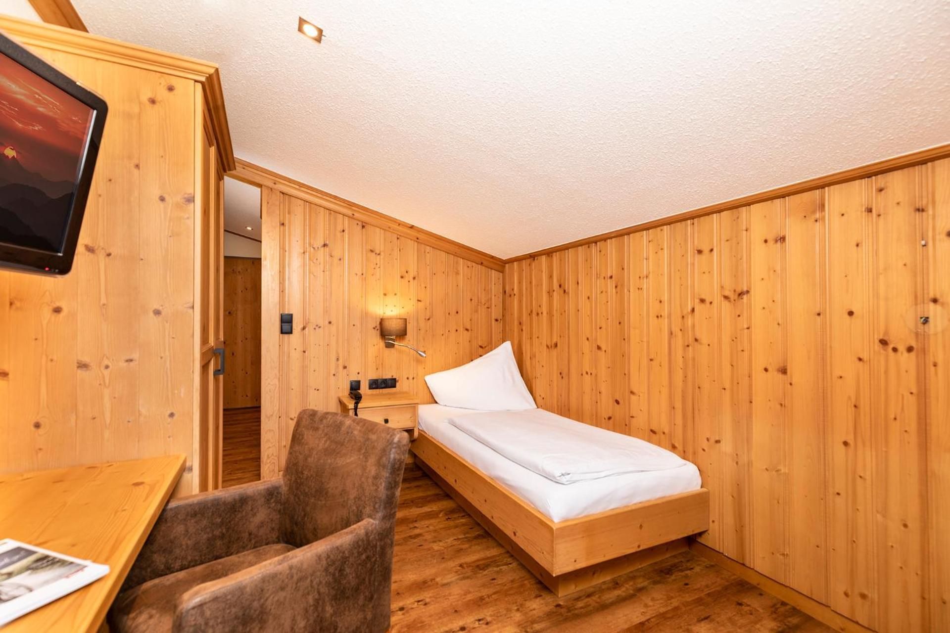 Budget Single Room