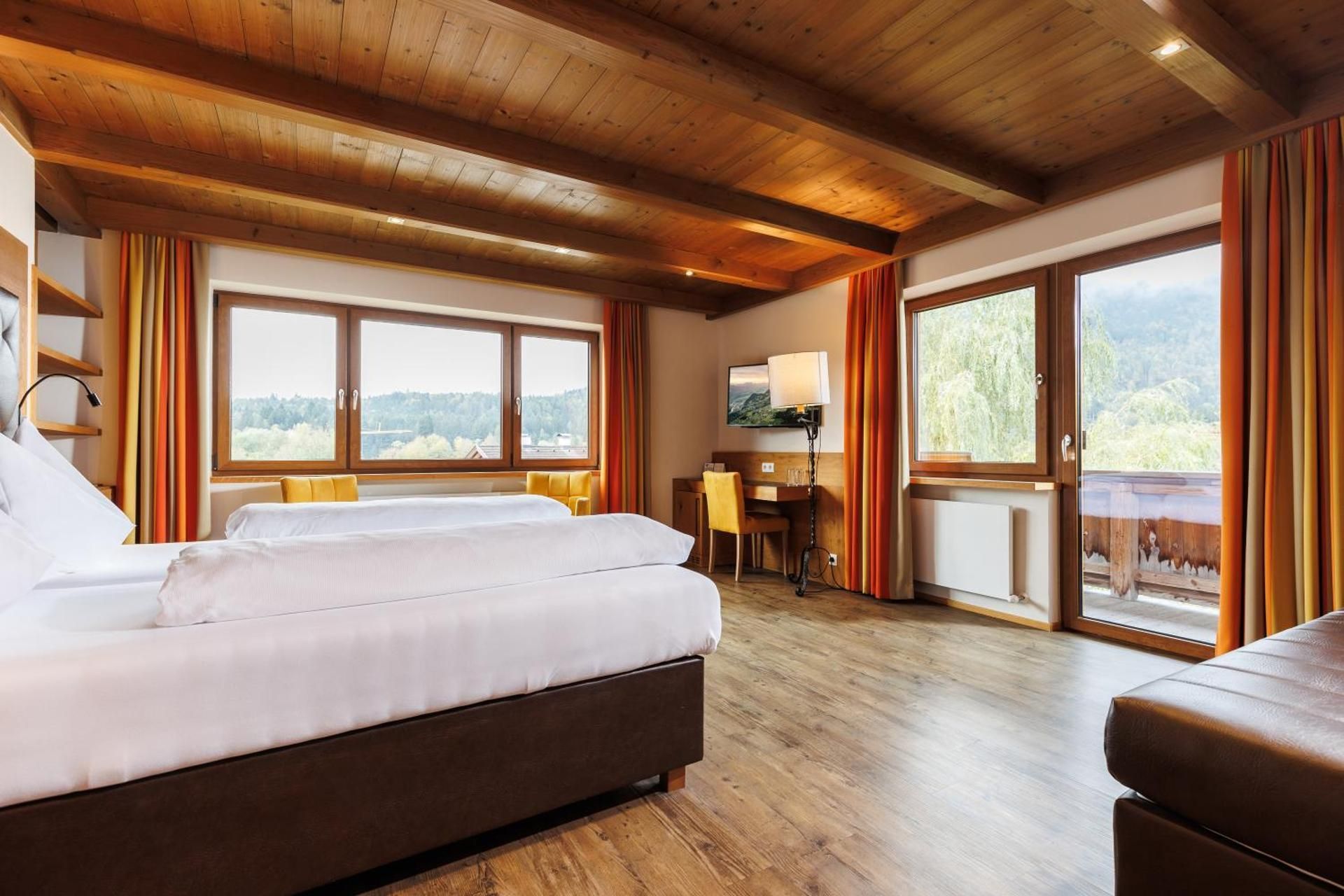 Deluxe Double Room with Balcony