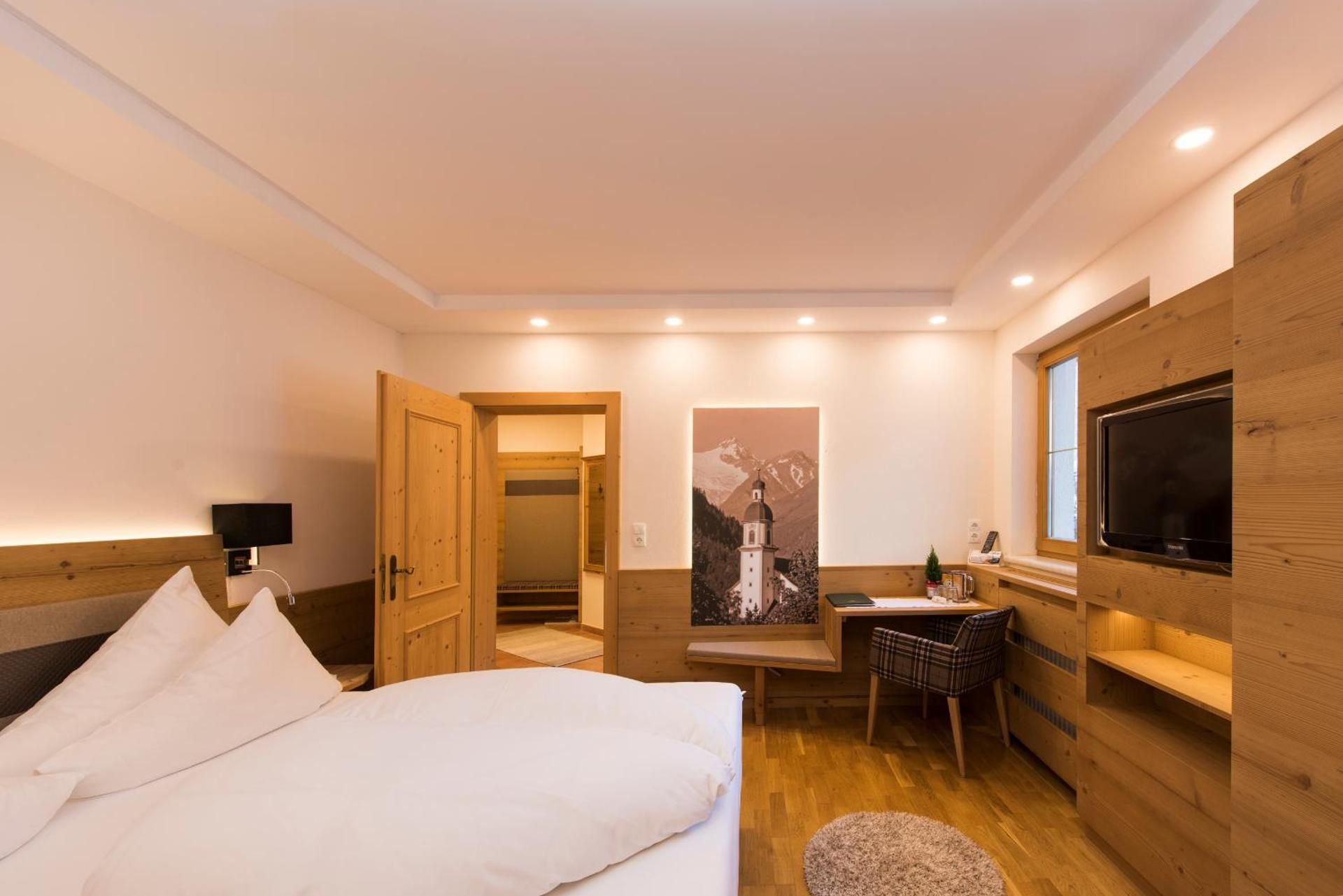 Double Room with Balcony (3 Adults)