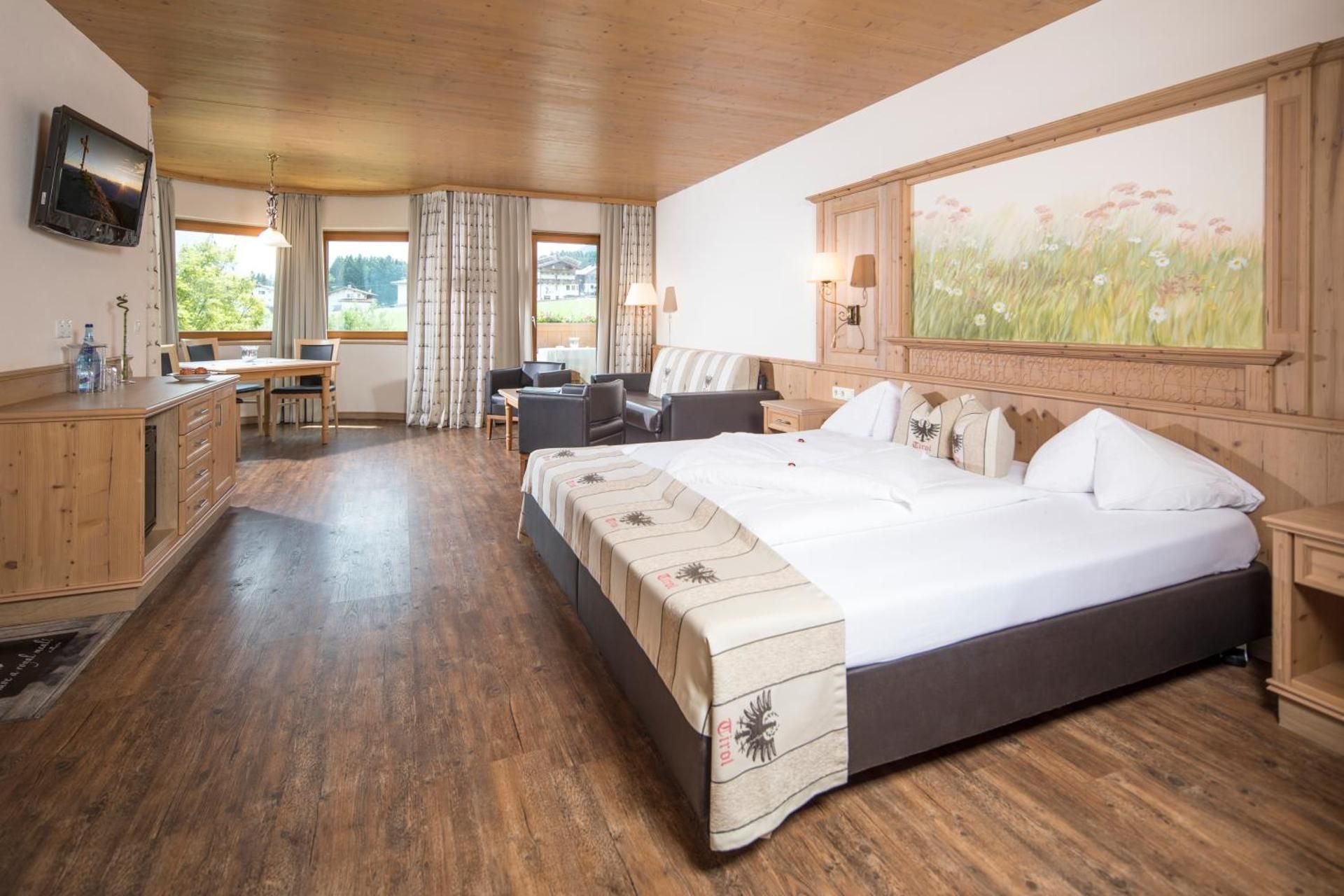 Junior Suite with Mountain View