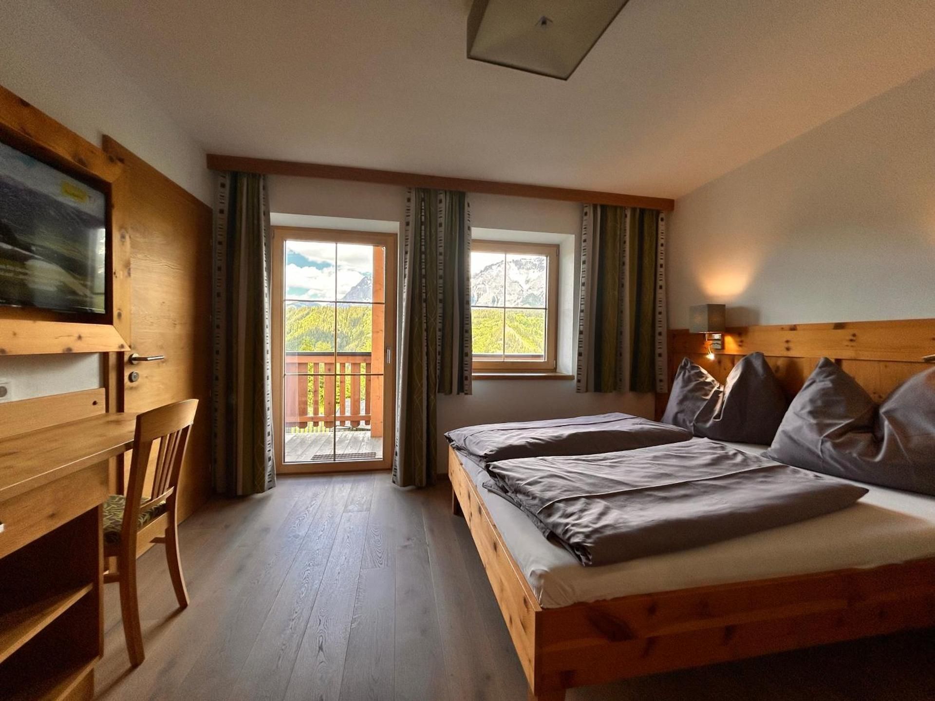 Double Room with Mountain View