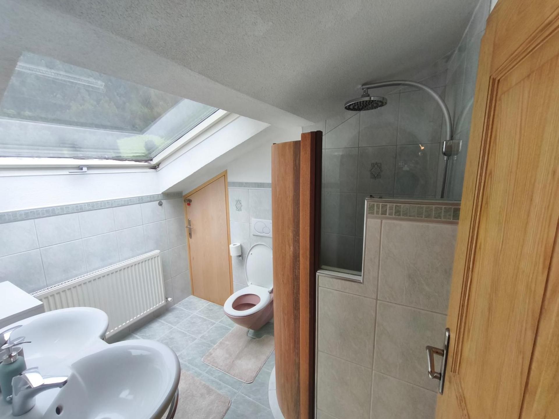 Three-Bedroom Apartment with Mountain View