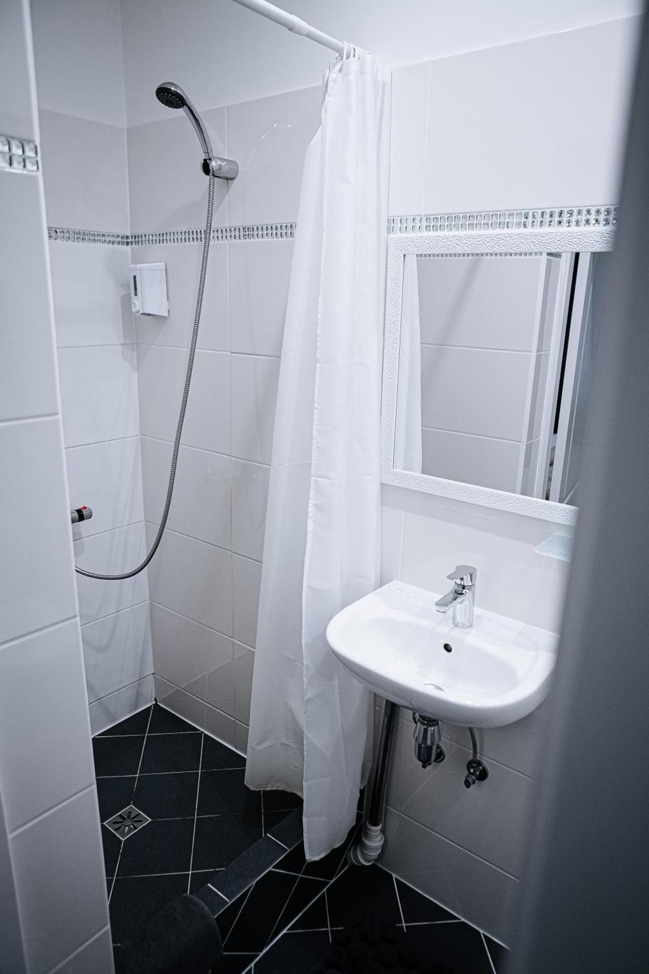 Vallery Guest House Superior Double Room 2