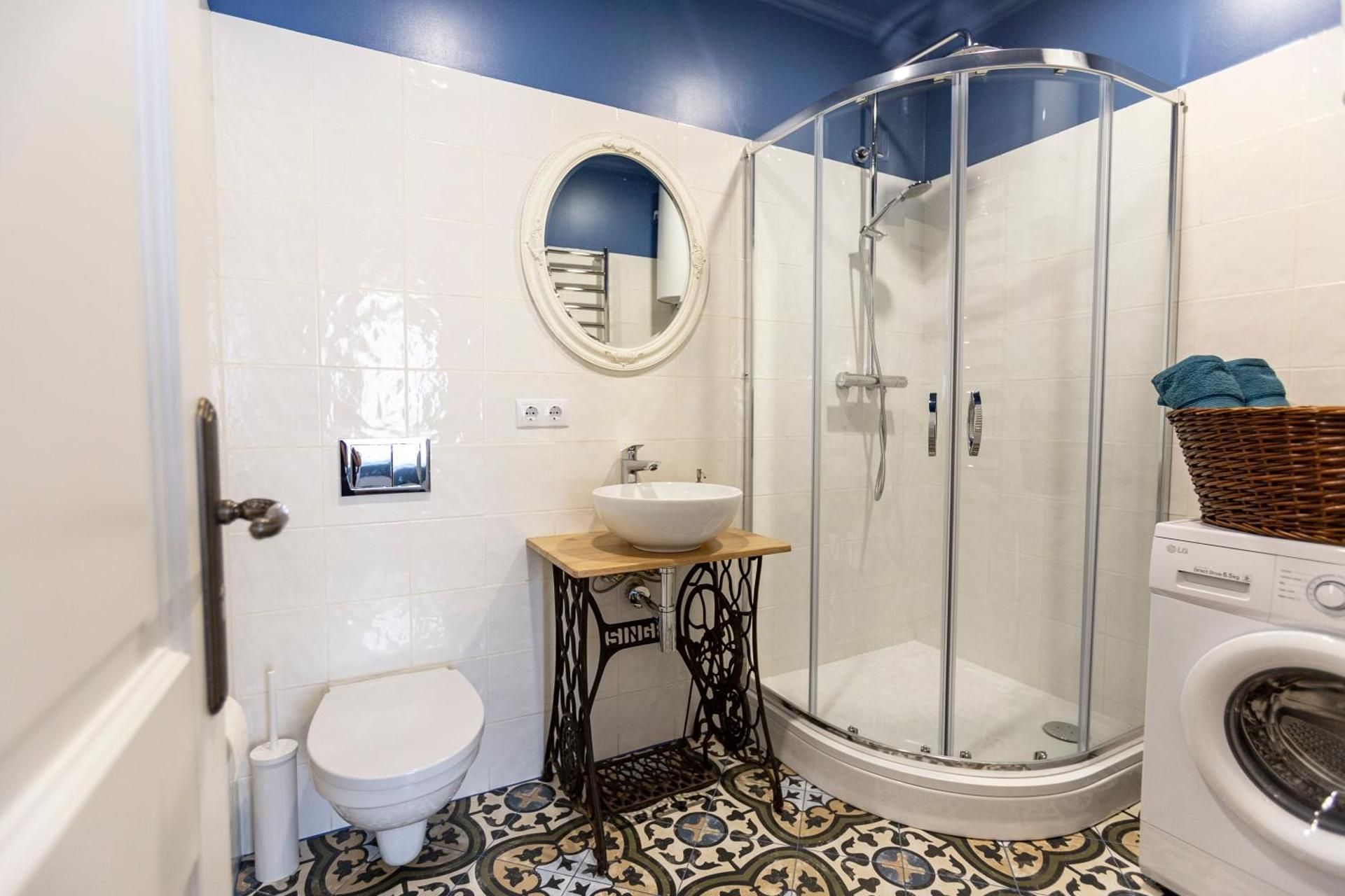 Vintage Apartments , Free parking , Self check-in DELUXE APARTMENT 2