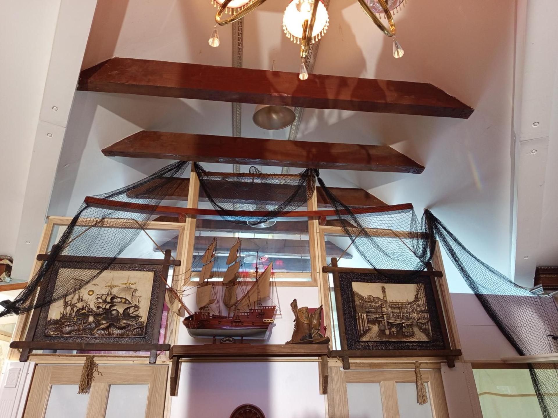 shared lounge/tv area