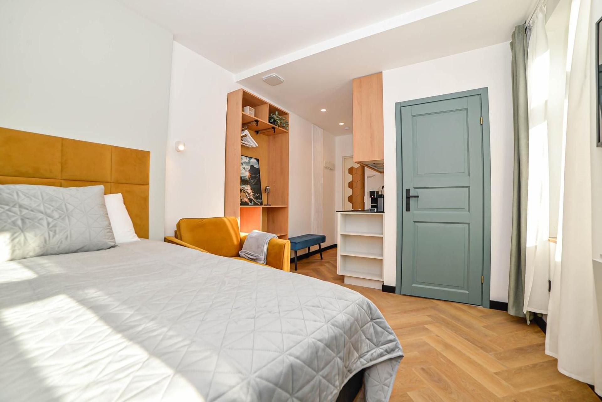 Homly Nook One-Bedroom Apartment