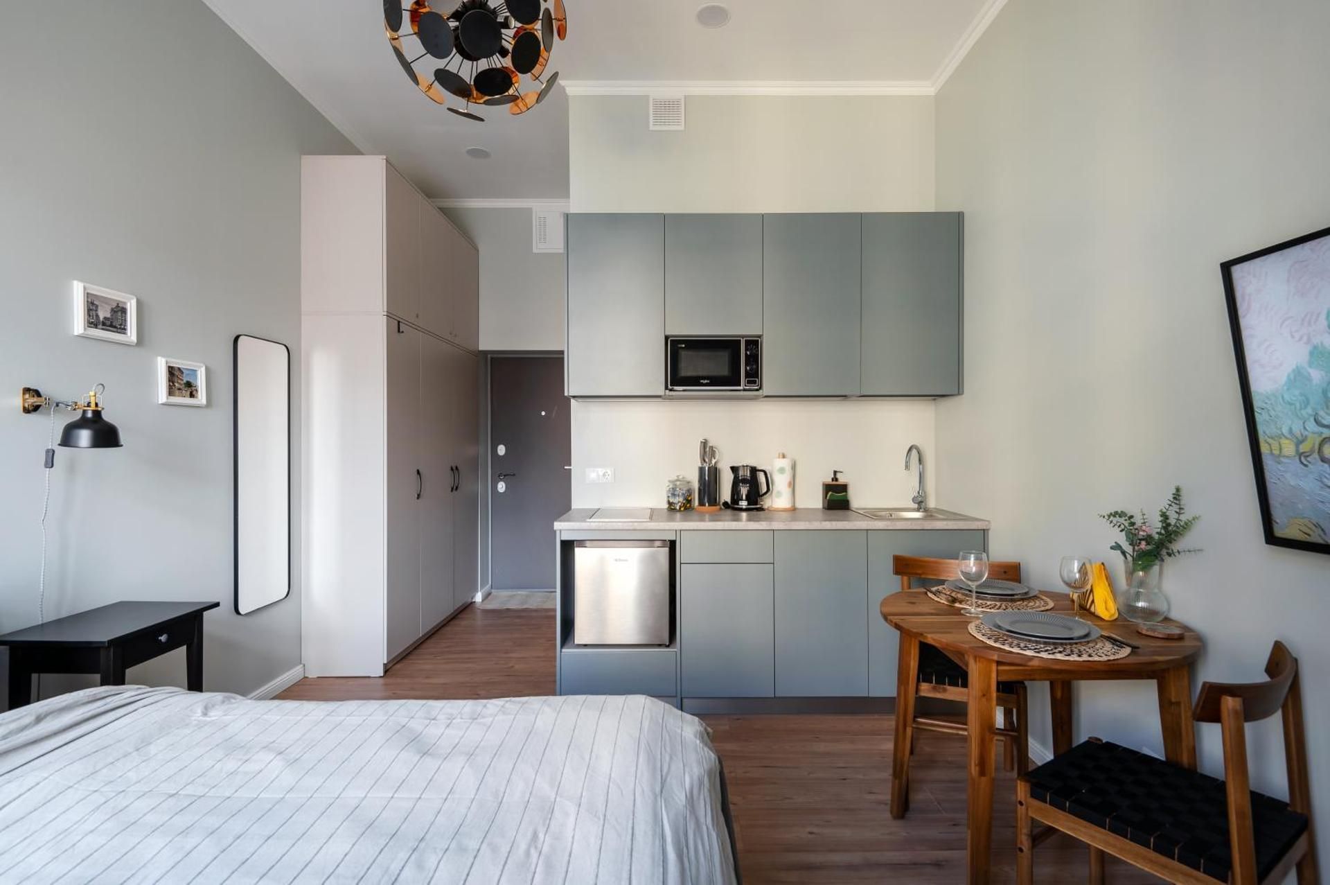 One-Bedroom Apartment