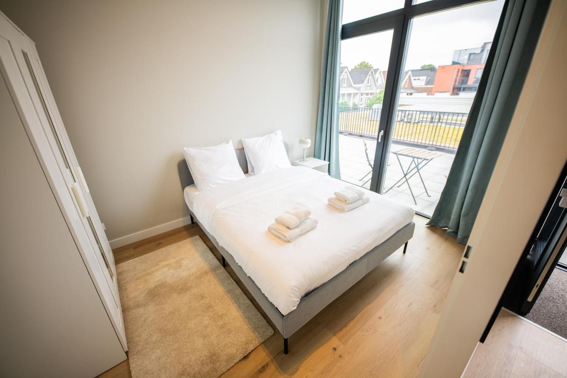 2e 3e Pijnackerstraat Apartment