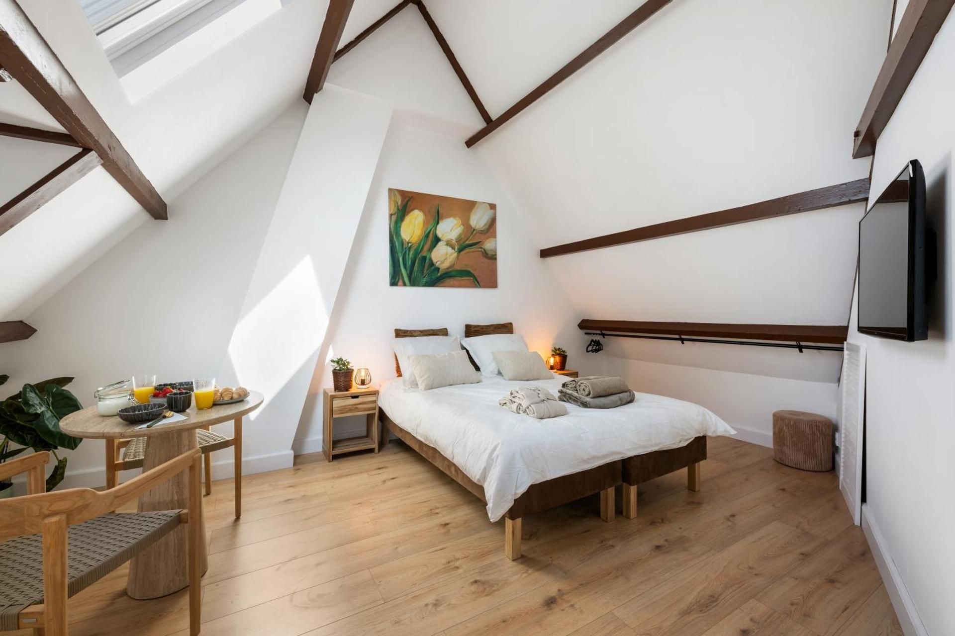Double Room with Private Bathroom