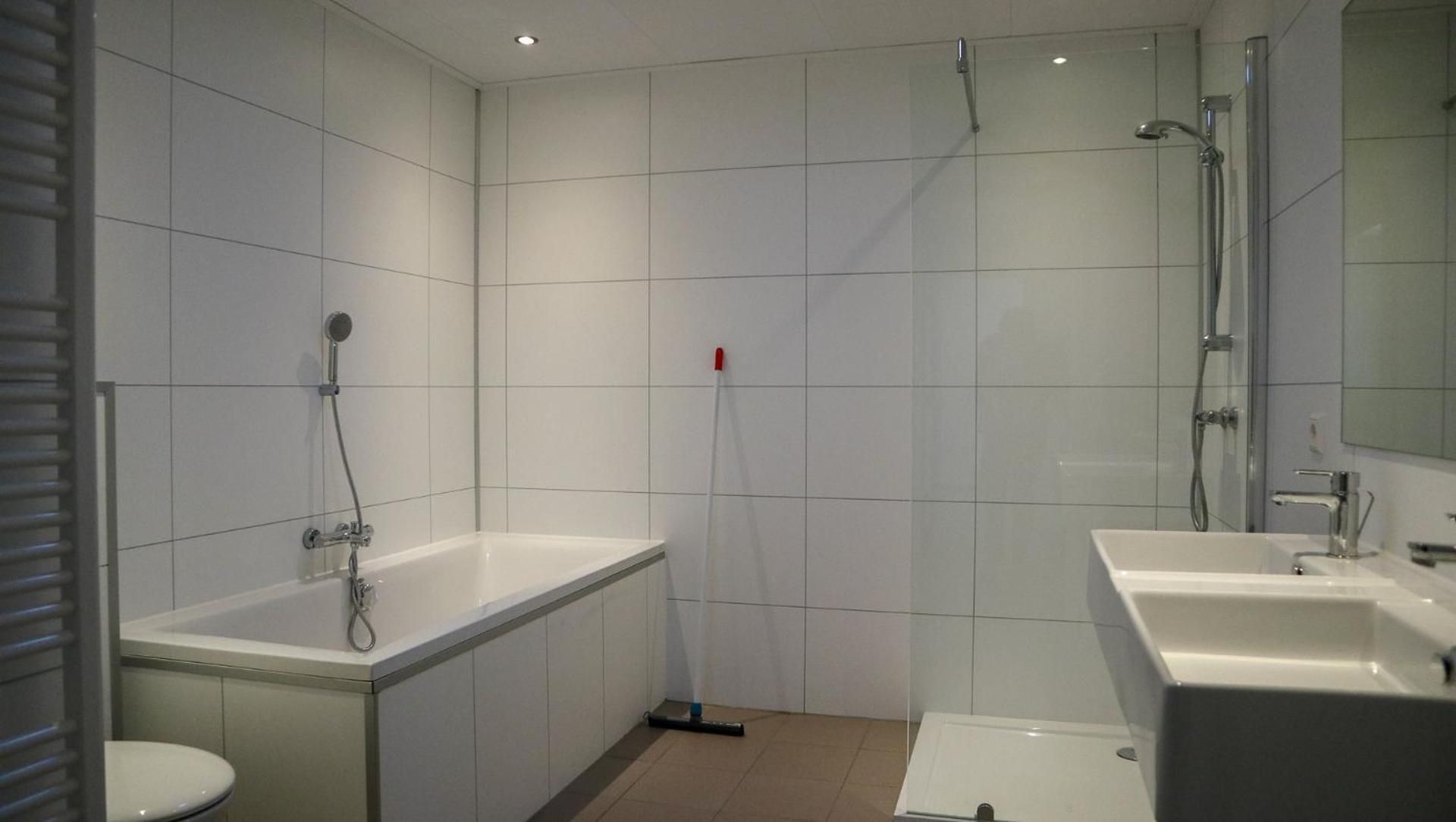 Comfort Room Premium 2