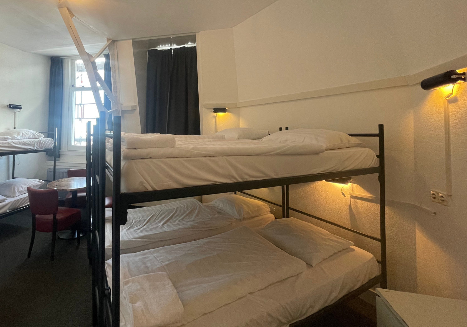 6 People in 6-Bed Dormitory with En-Suite - Mixed