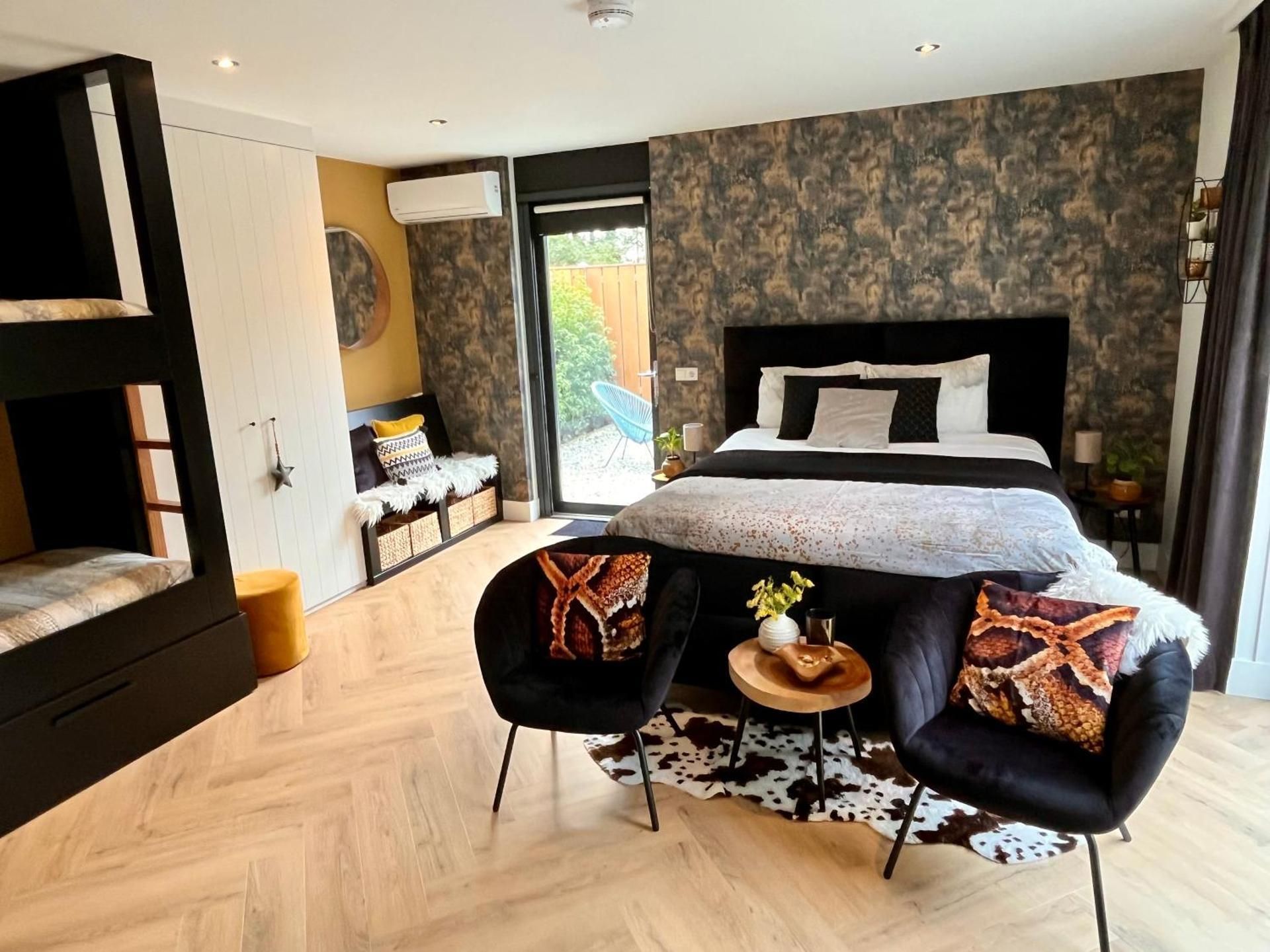 Deluxe Quadruple Room