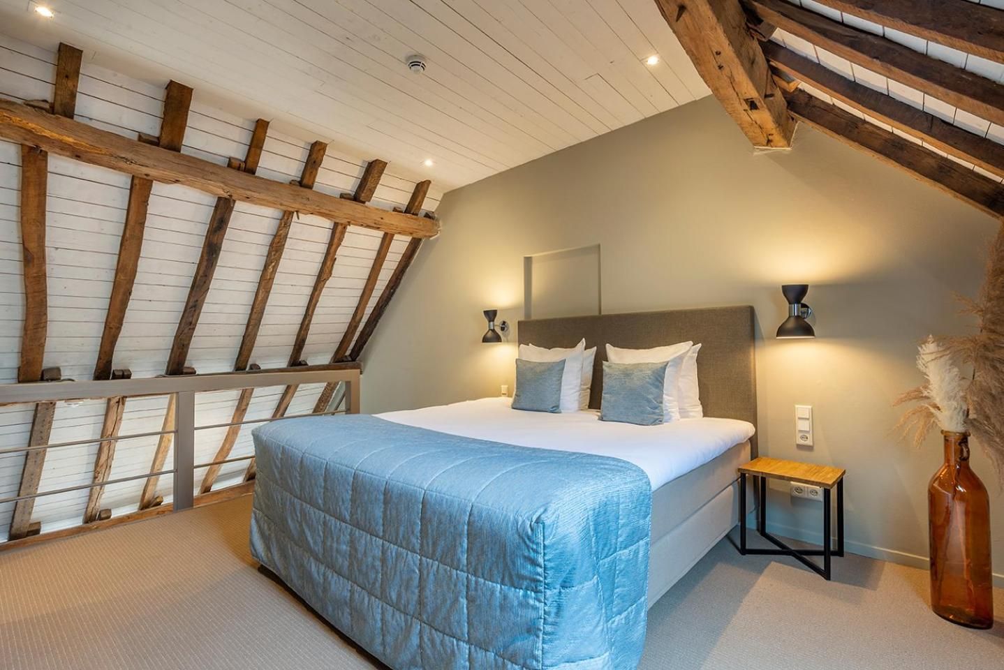 Signature Suite