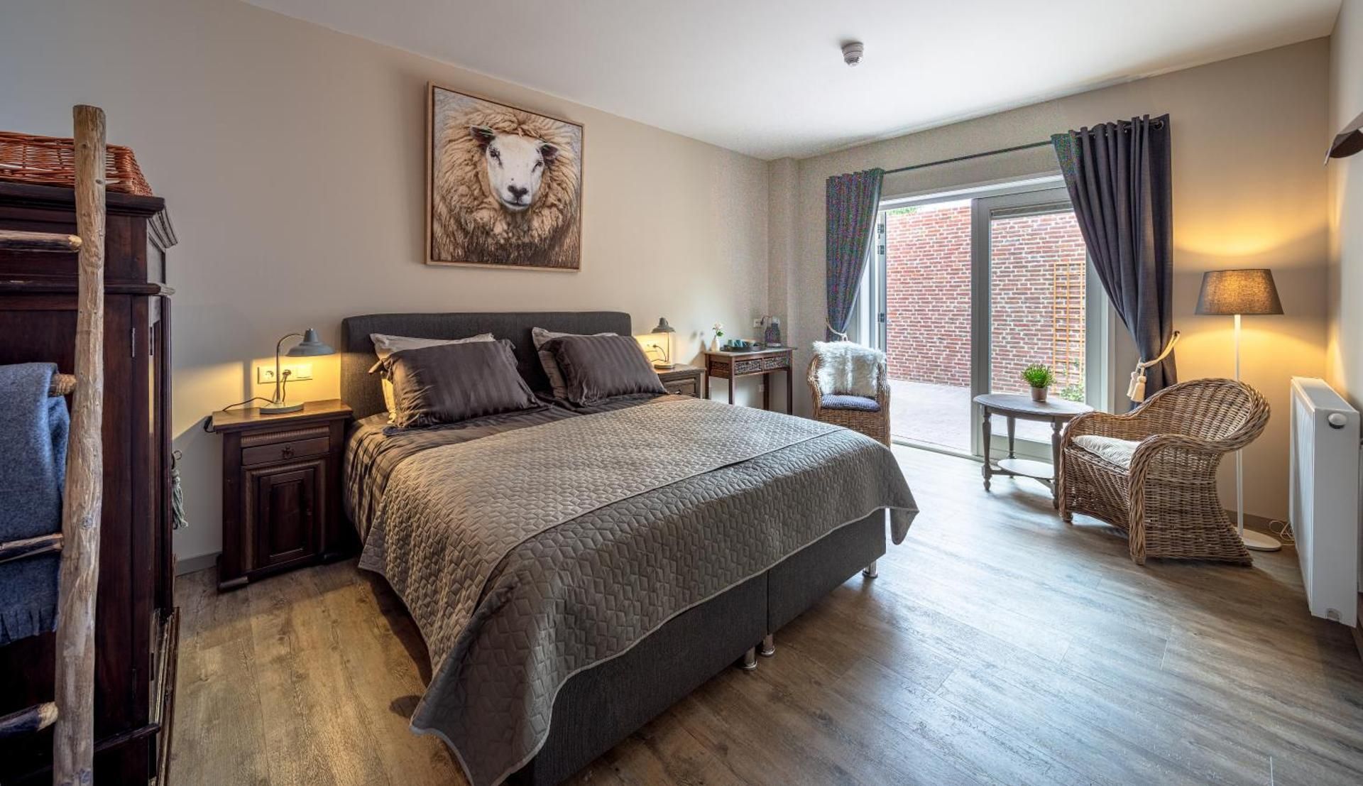 Deluxe King Room