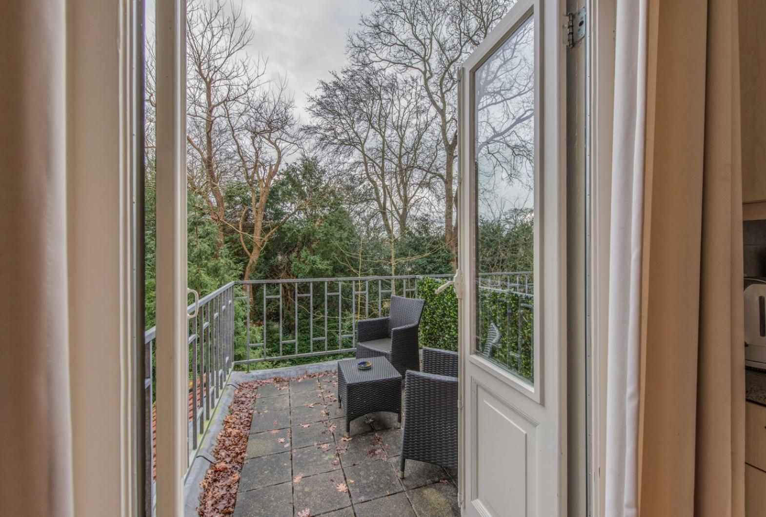 One-Bedroom Apartment with Balcony