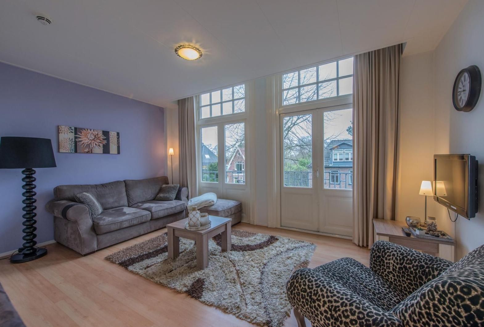 One-Bedroom Apartment with Balcony