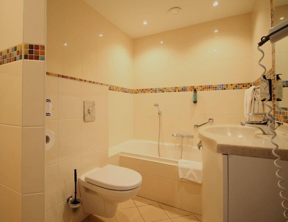 Best Western Beach Hotel Bergen Aan Zee Comfort Room, 1 Double Bed, Non Smoking, Jetted Tub 6