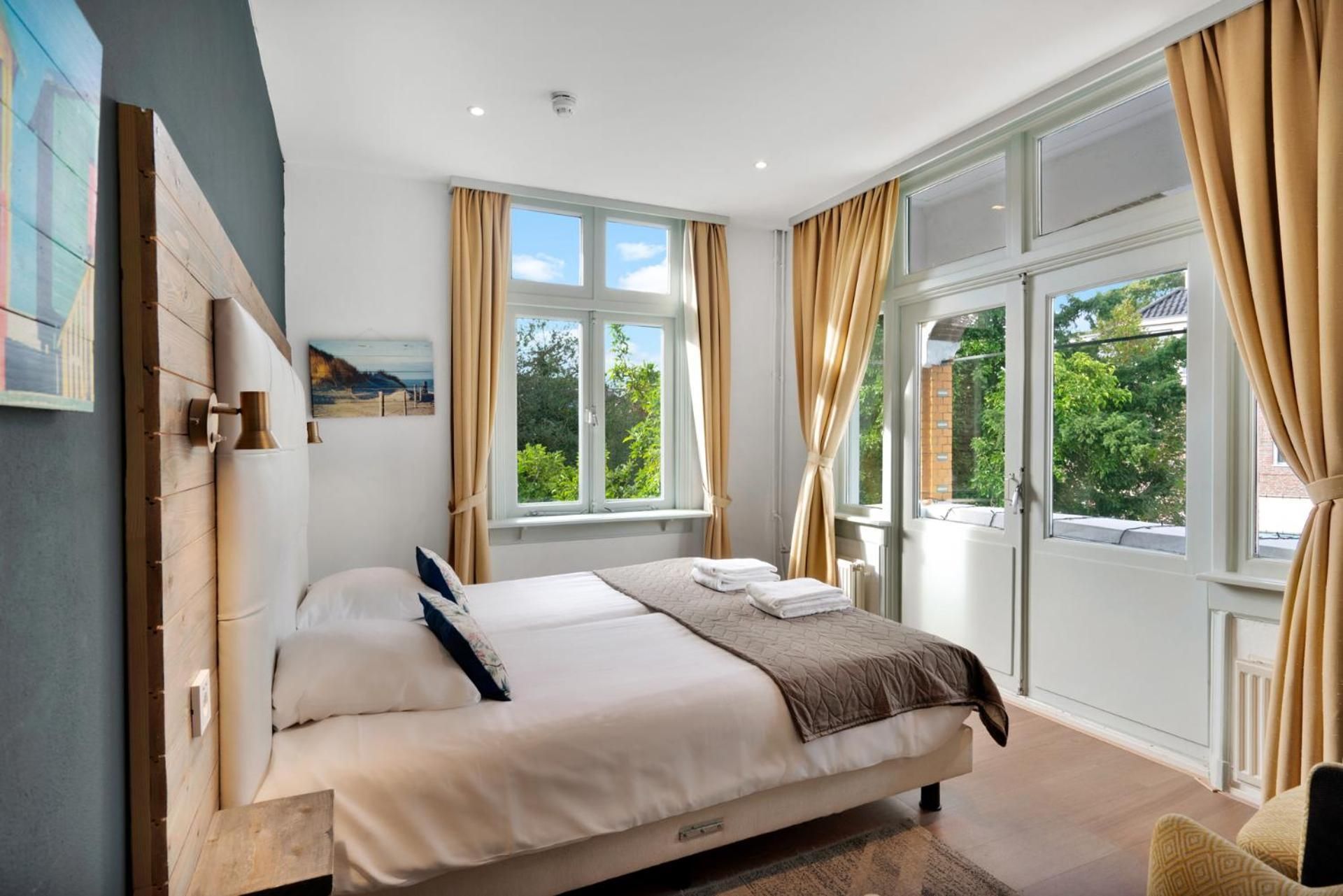 Dijkstra Hotels Deluxe Double or Twin Room