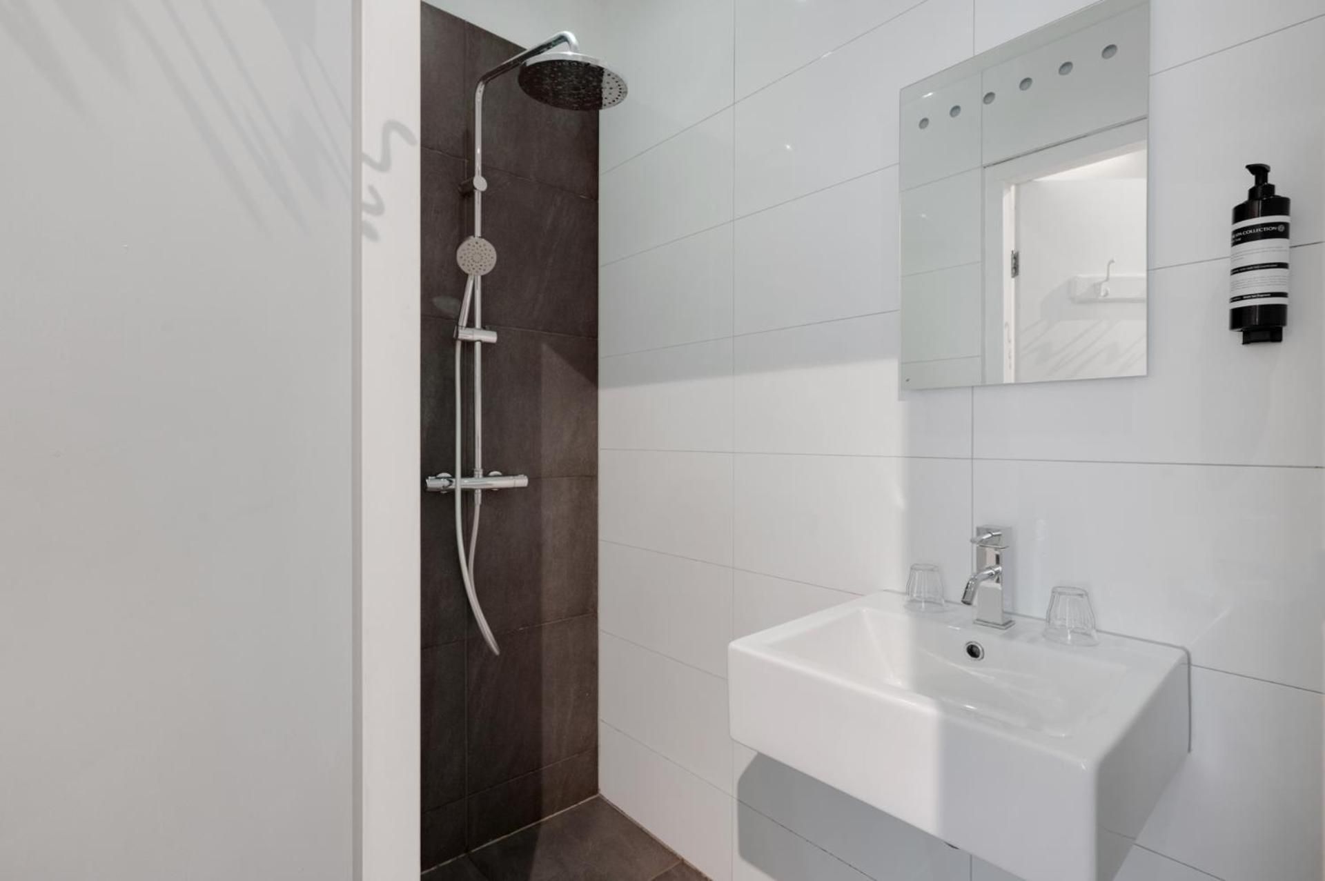 Dijkstra Hotels Standard Single Room 3