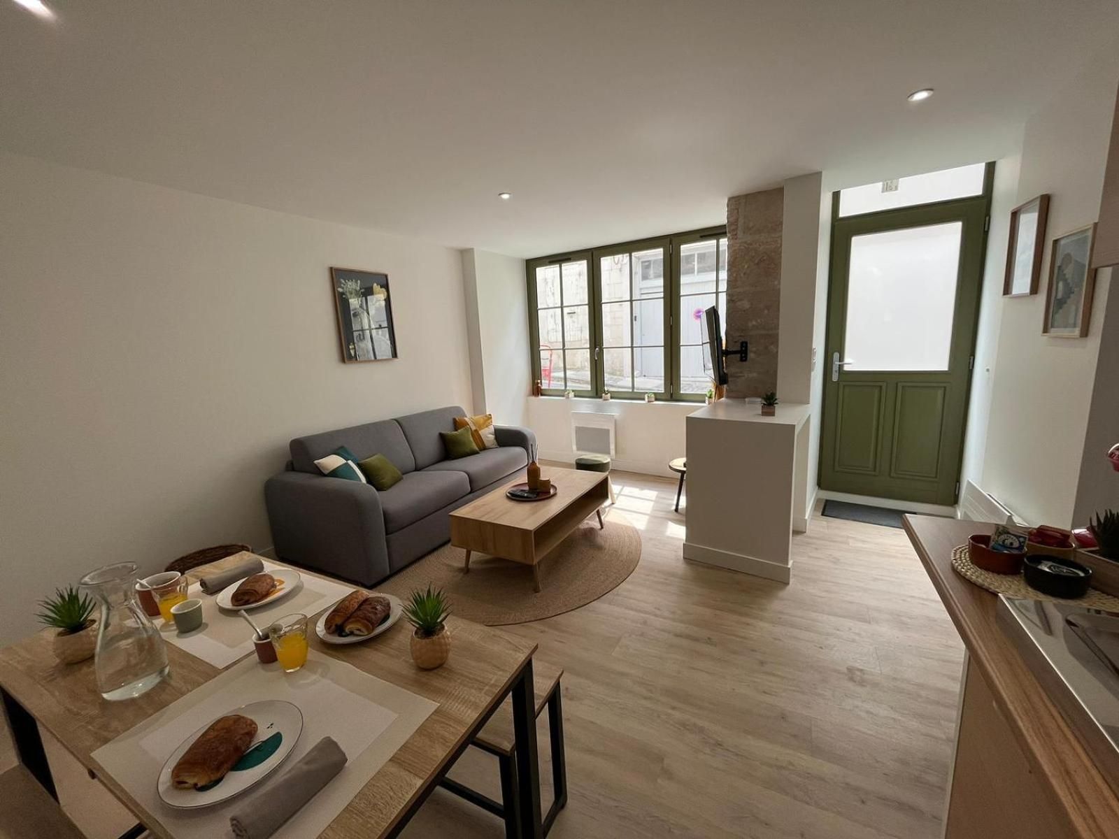 One-Bedroom Apartment