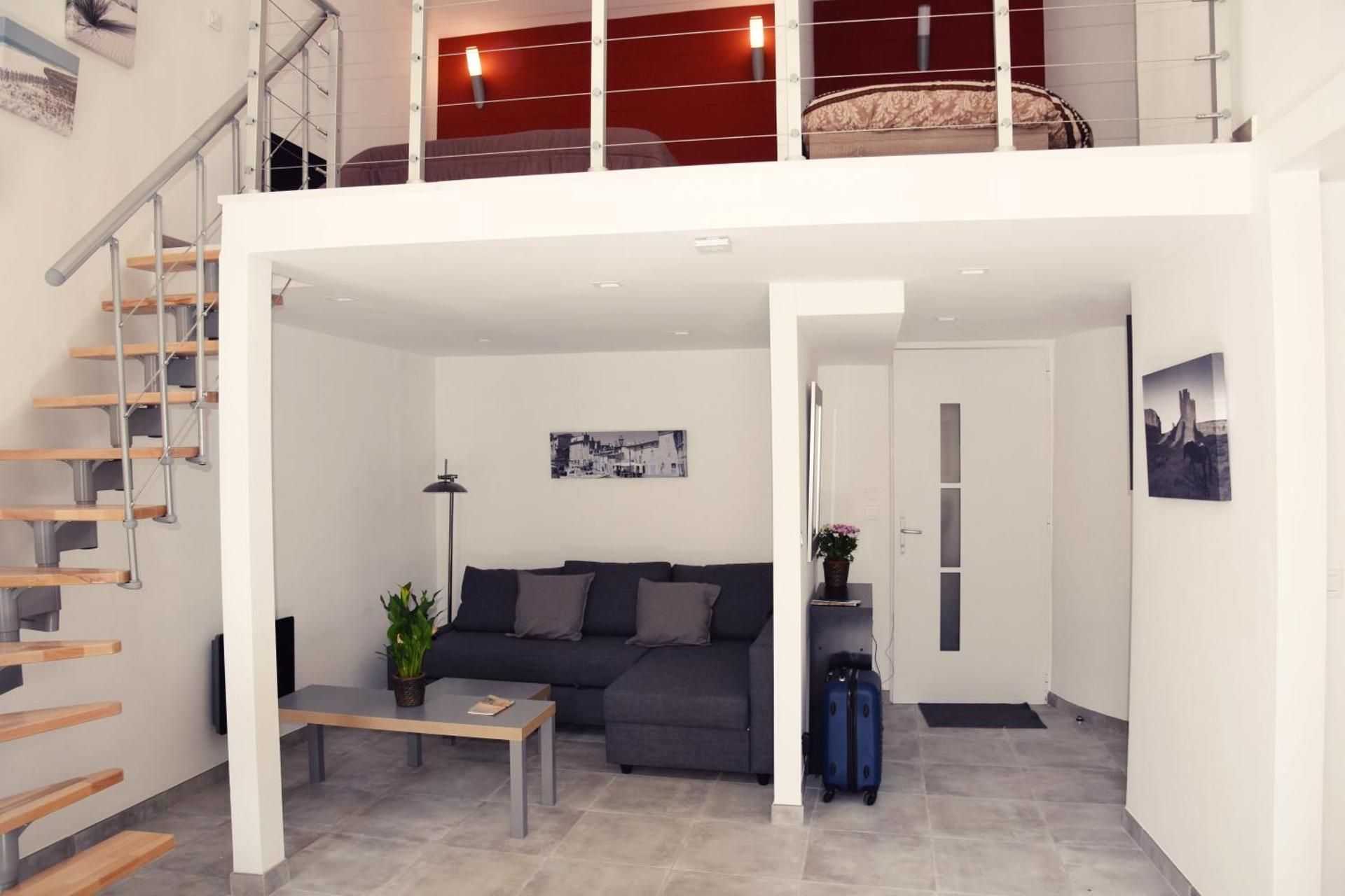 Apartment - Split Level