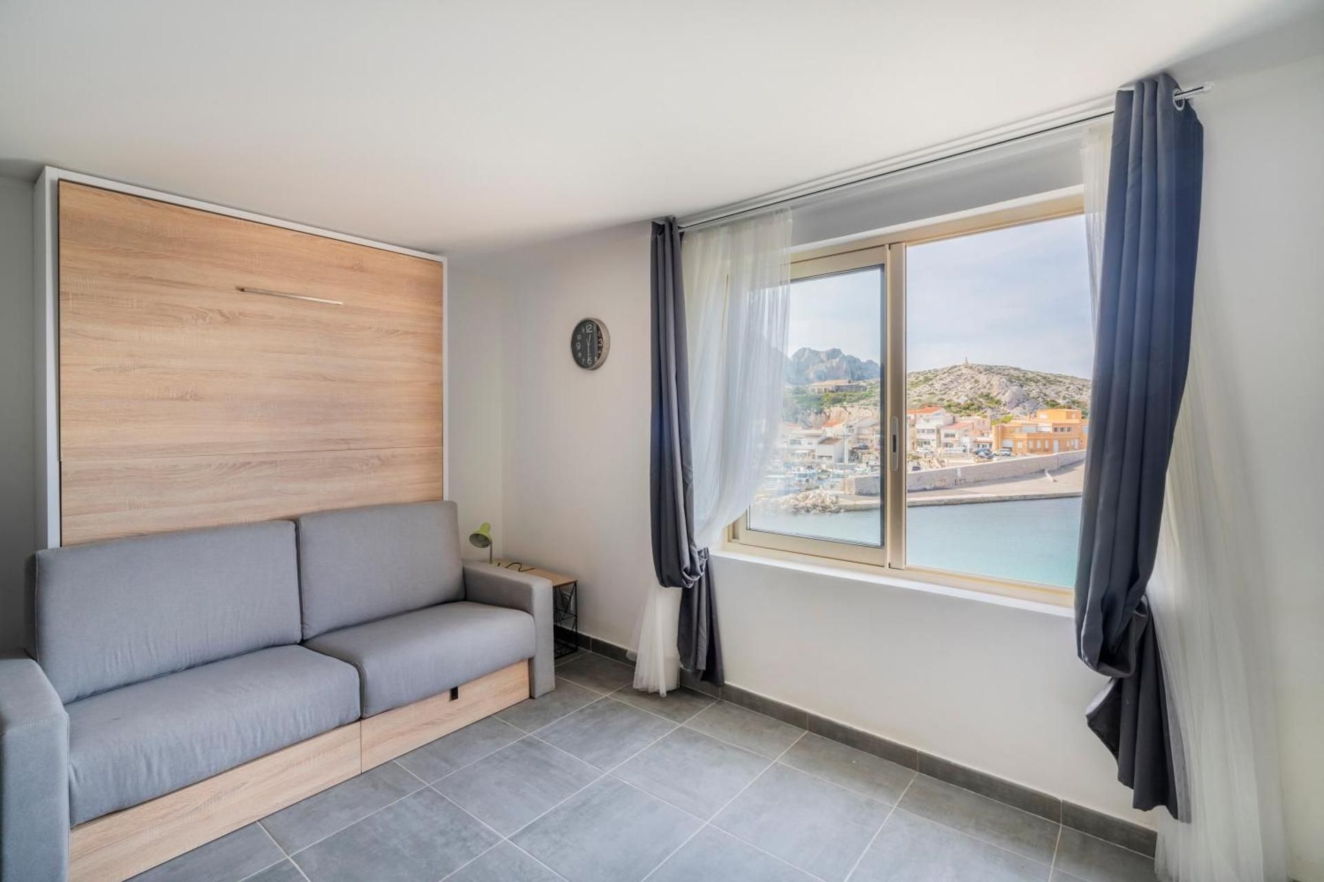 Studio Apartment with Sea View