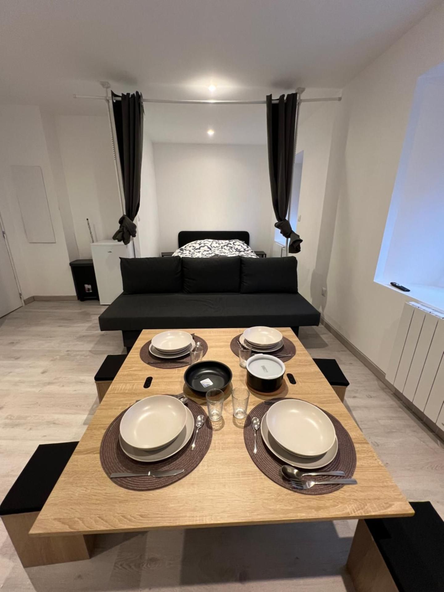 Studio Apartment