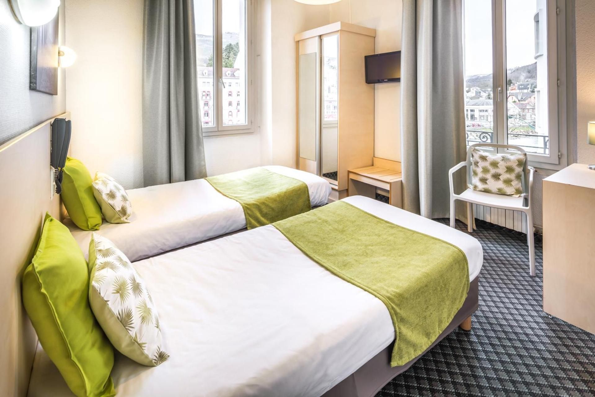 Twin Room with View