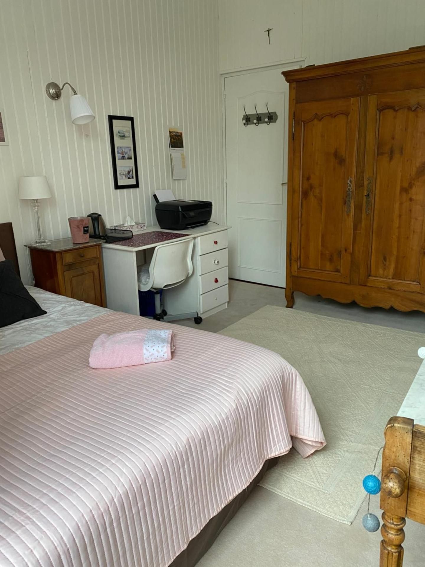 Le Trianon Standard Double Room 2