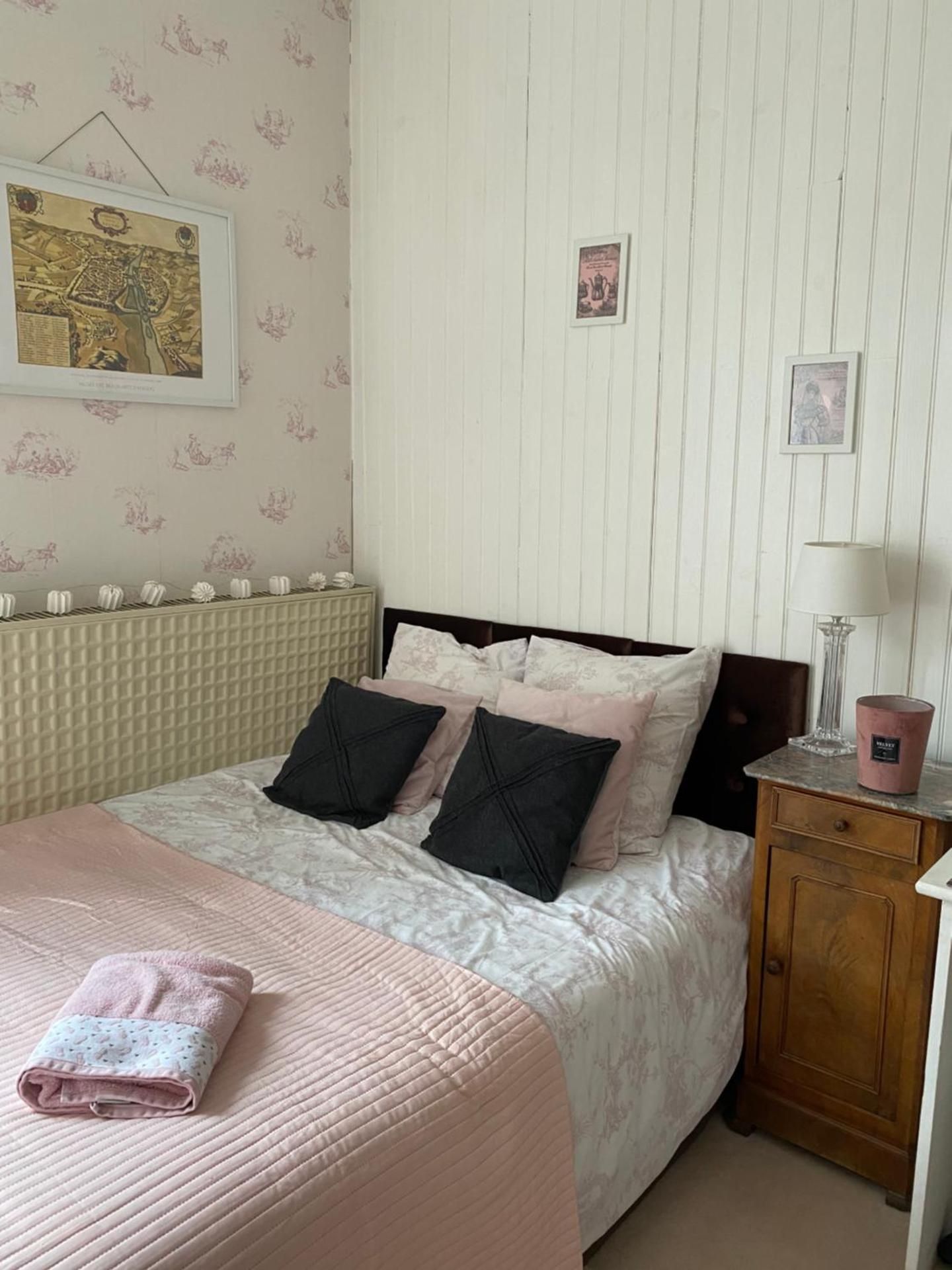 Le Trianon Standard Double Room