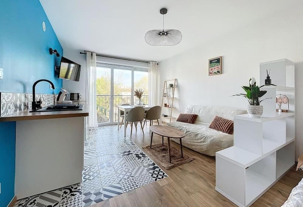 Deluxe Double Room with Extra Bed