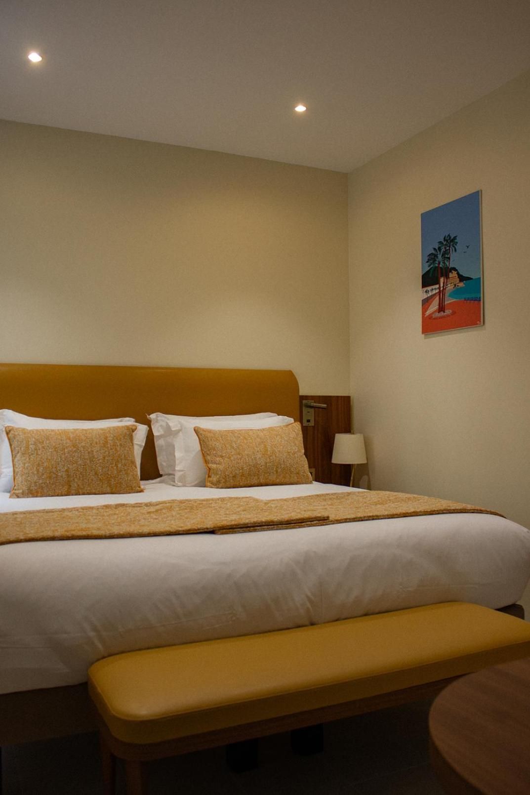 One-Bedroom Apartment with Street View