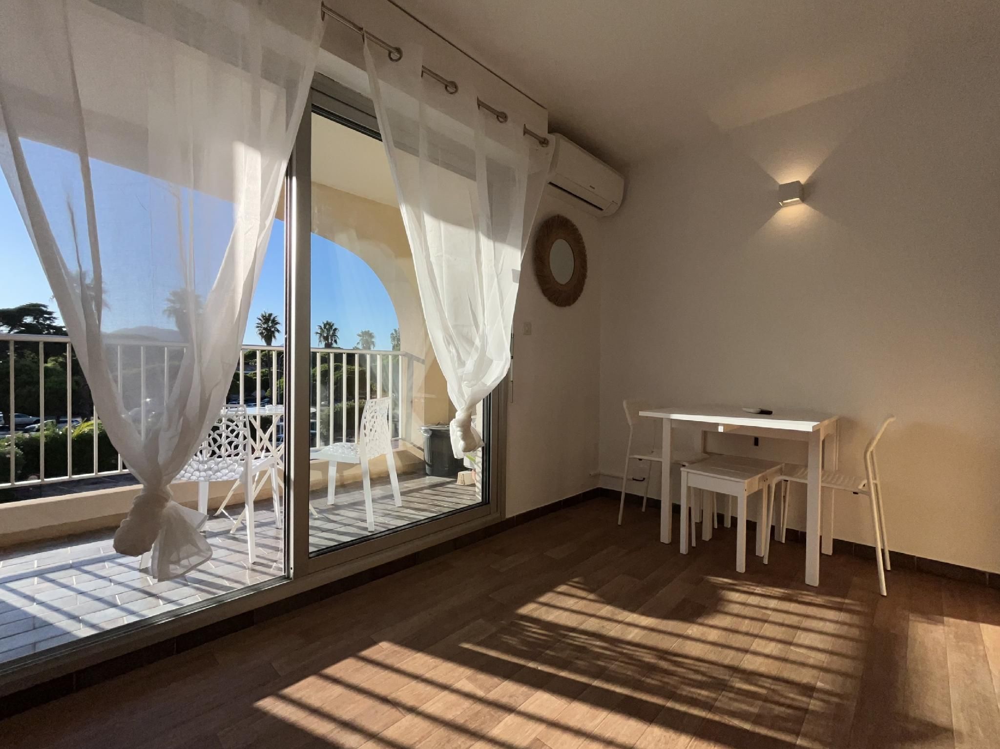 Studio Confort - 4 Personnes - SDB