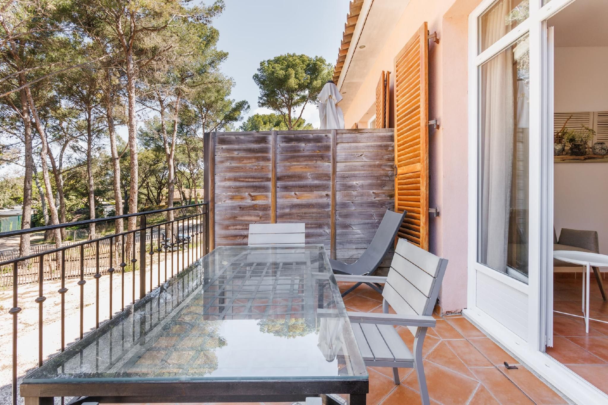 One-Bedroom Garden View Apartment