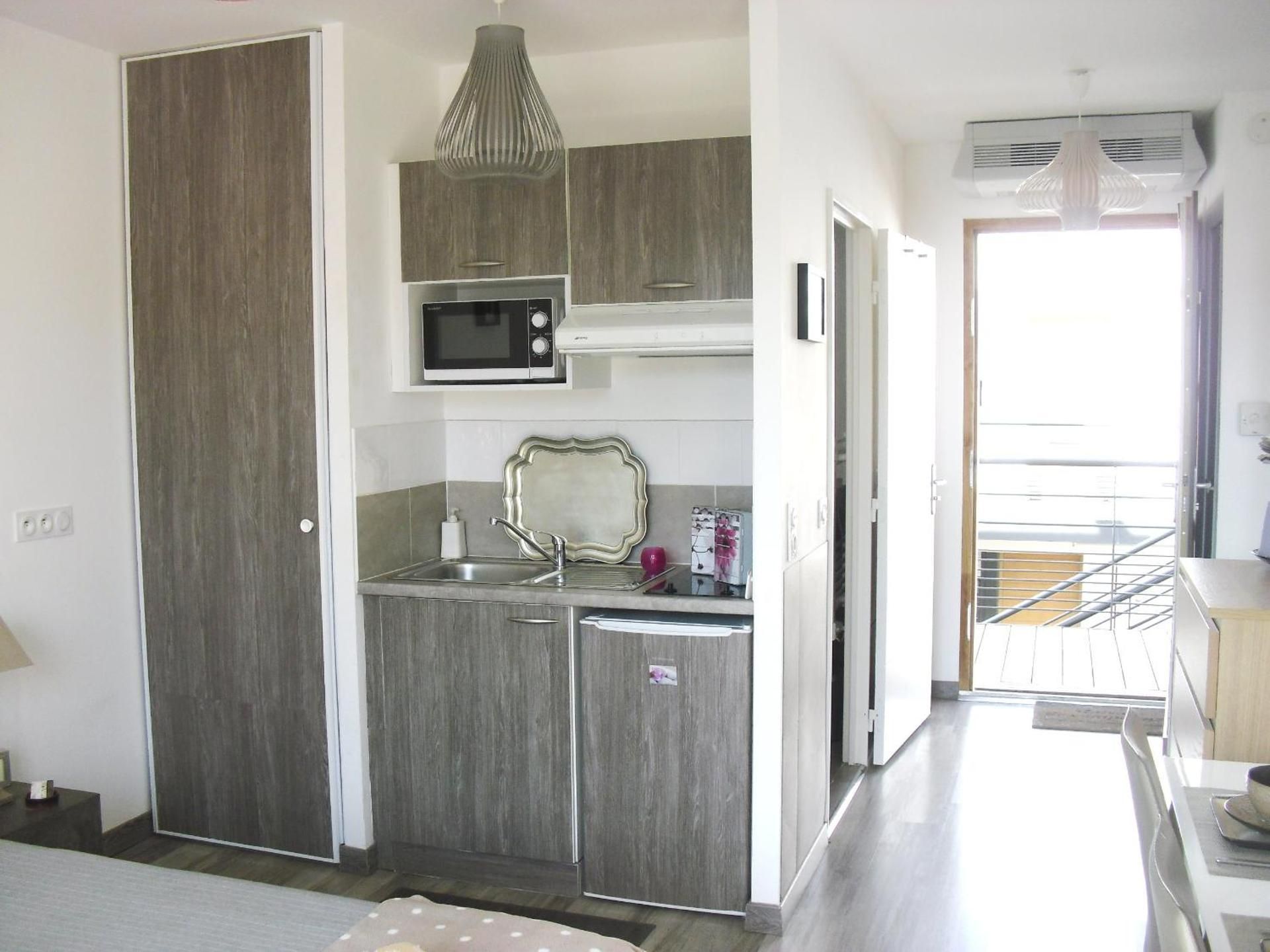 Studio (2 Adults)