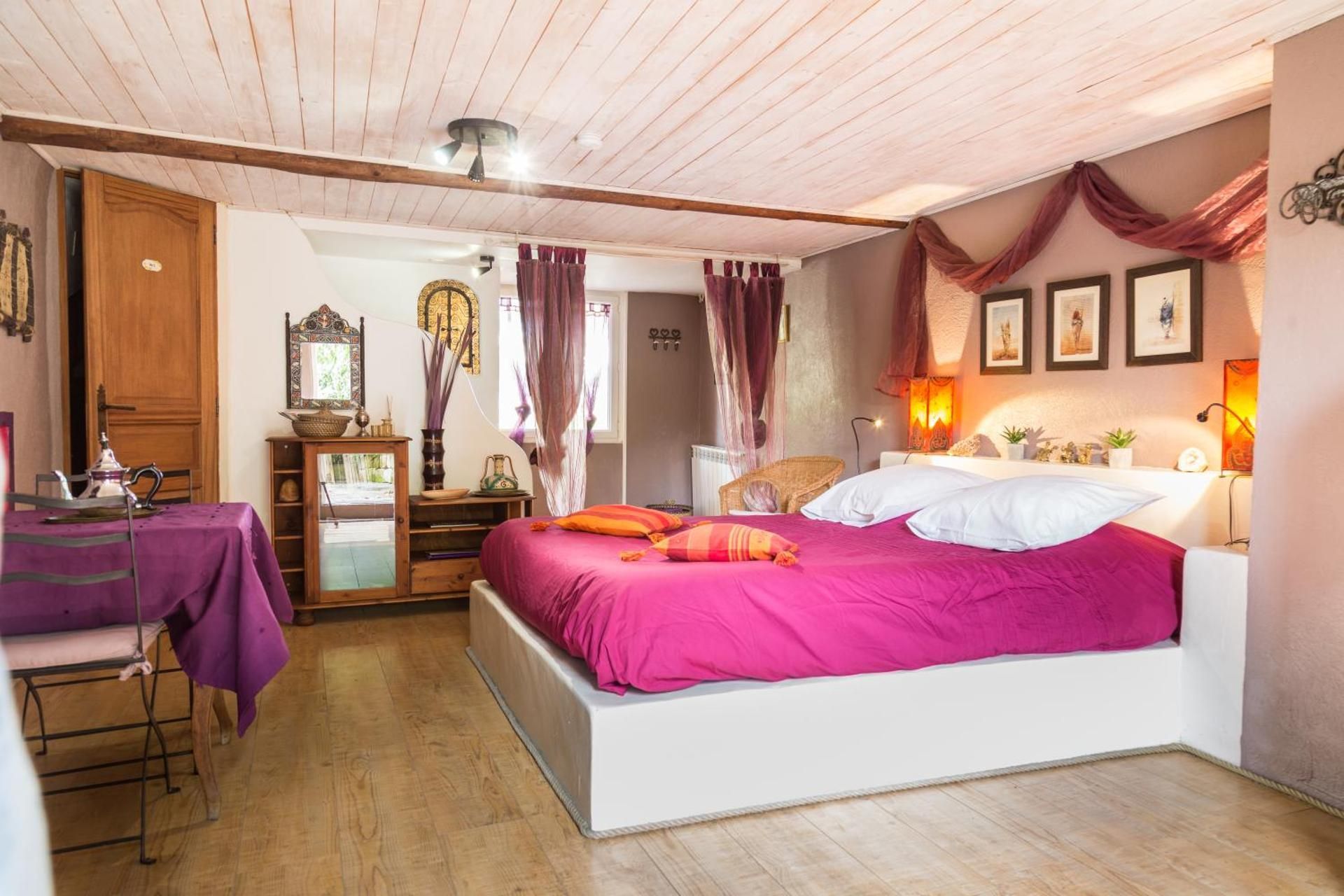 Double Room with Private Bathroom