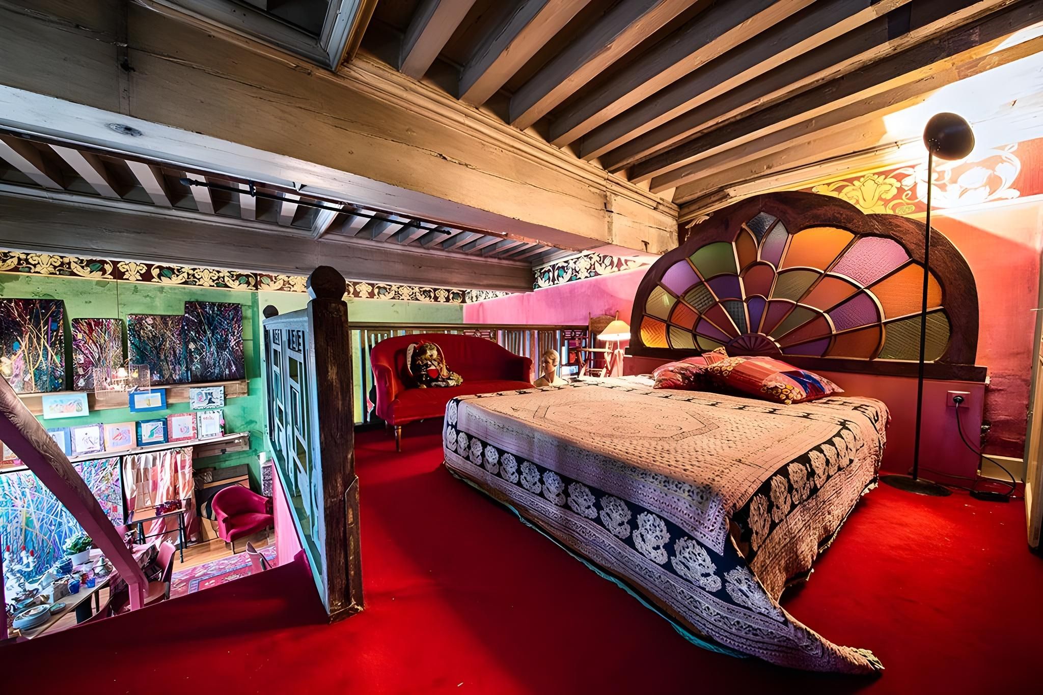 Appartement insolite 1x chambre double et 1x banquette vue sur rue