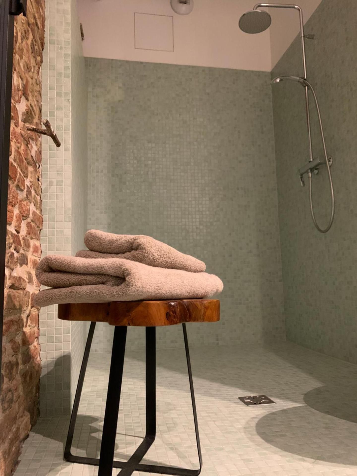 Queen Room - Disability Access