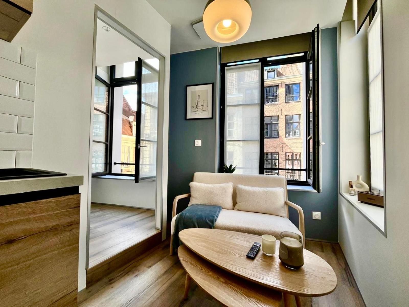 One-Bedroom Apartment