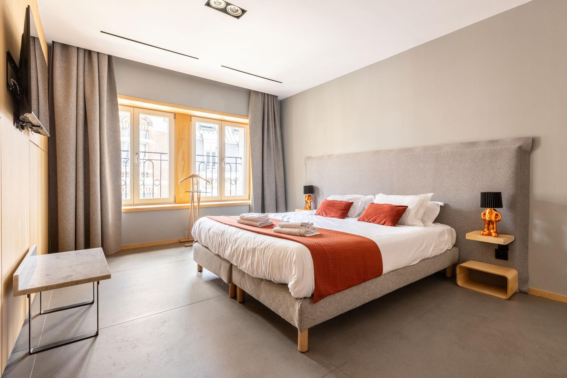 Suite n°1-Appartement-Supérieure-SDB privée avec douche-Vue ville