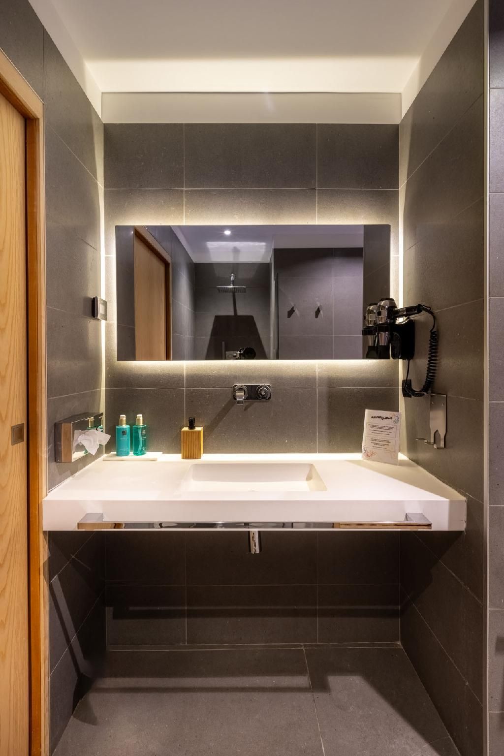 Au Chat Qui Dort Lille – Thiers Suite n°3-Appartement-SDB privée avec baignoire-Vue sur Rue 2